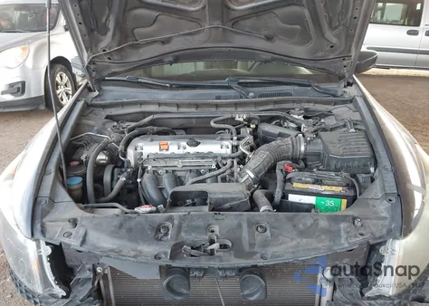 2011 Honda Accord 2.4 Ex-L из США, поврежденный, VIN 1HGCP2F84BA044194